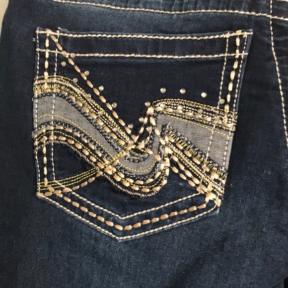 Blue Mid Rise Capris - Picture 5 of 9